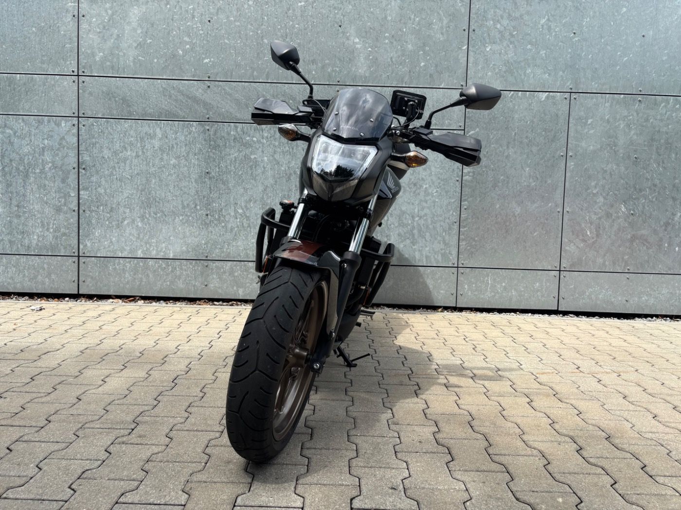 Fahrzeugabbildung Honda NC 750 S ABS mit Tieferlegung Leo Vince Auspuff