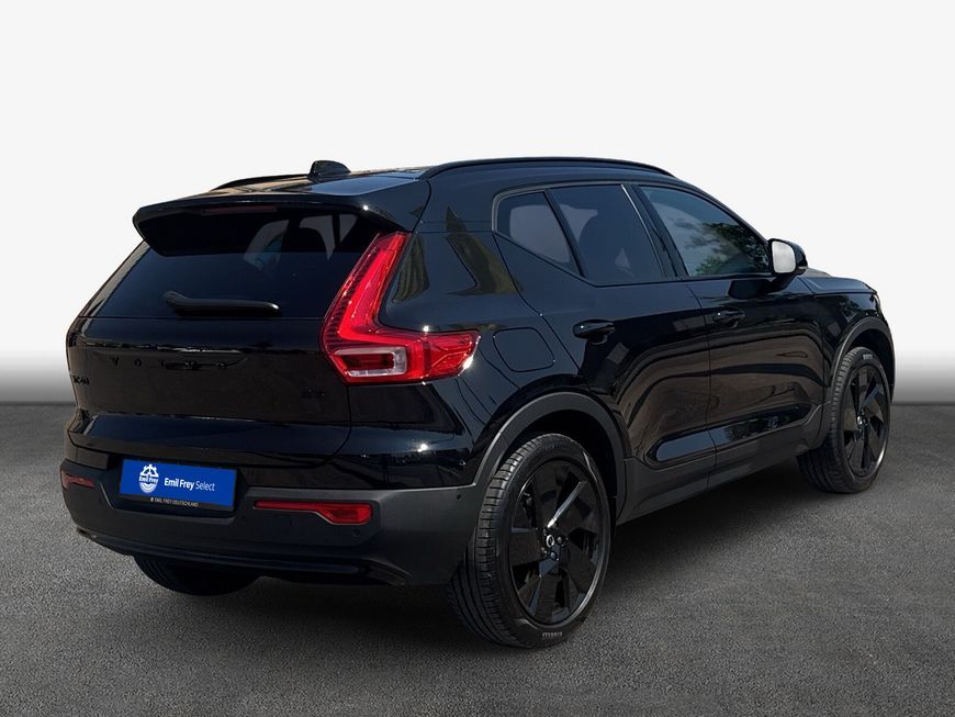 Volvo XC40 B3 B DKG Plus Black Edition imagem 2