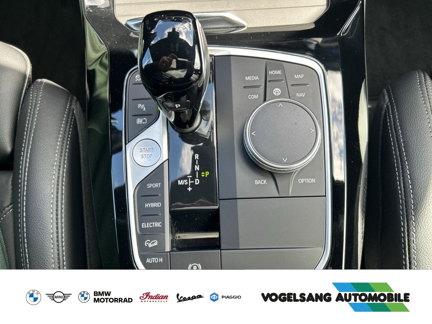 Fahrzeugabbildung BMW X3 xDrive 30e,M Sport,Panodach,Leder,HIFI,DAB,Dr