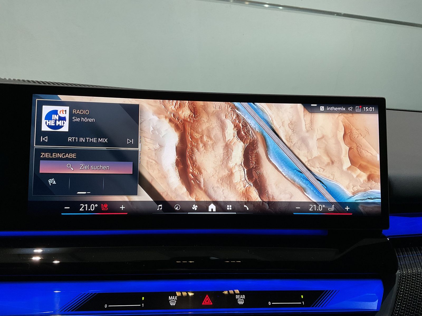 Fahrzeugabbildung BMW i5 xDrive40 Touring M Sportpaket DAB LED AHK