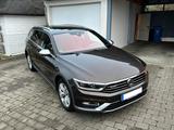 Volkswagen Passat Alltrack 2.0 TDI DSG 4M R-Line AHK Pano - gebrauchte VW Passat Alltrack aus dem Jahr 2018
