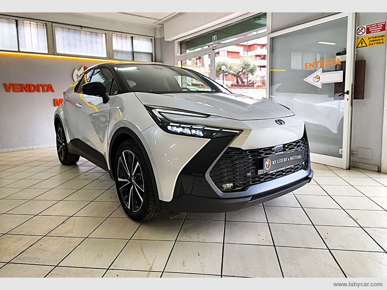 Toyota TOYOTA C-HR 1.8 Hybrid E-CVT Lounge 25.000KM*FUL