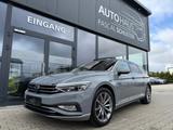 Volkswagen Passat Elegance 4Motion 2.0 TSI/DSG/LED/PANO/ACC - Volkswagen Passat mit Benzin-Antrieb: Kombi, Automatik, 2.0