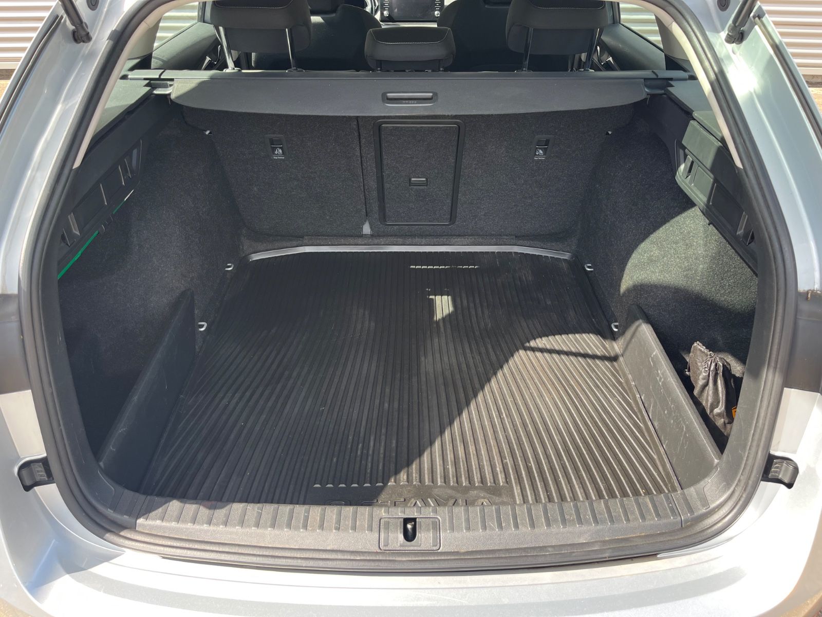 Fahrzeugabbildung SKODA Octavia Combi 2.0 TDI
