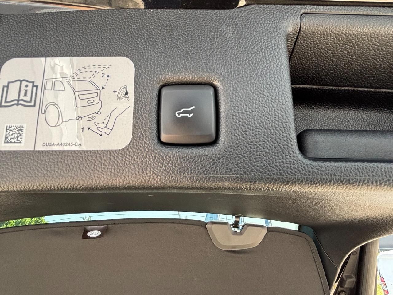 Fahrzeugabbildung Ford Kuga Plug-In Hybrid Titanium X