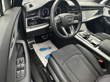 Audi Q7 - 11