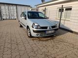 Renault Clio 1,2/16V/75PS Klima D4 ZV+FB e... - Renault Clio aus 2002: 1.2