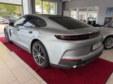 Porsche Panamera - 8