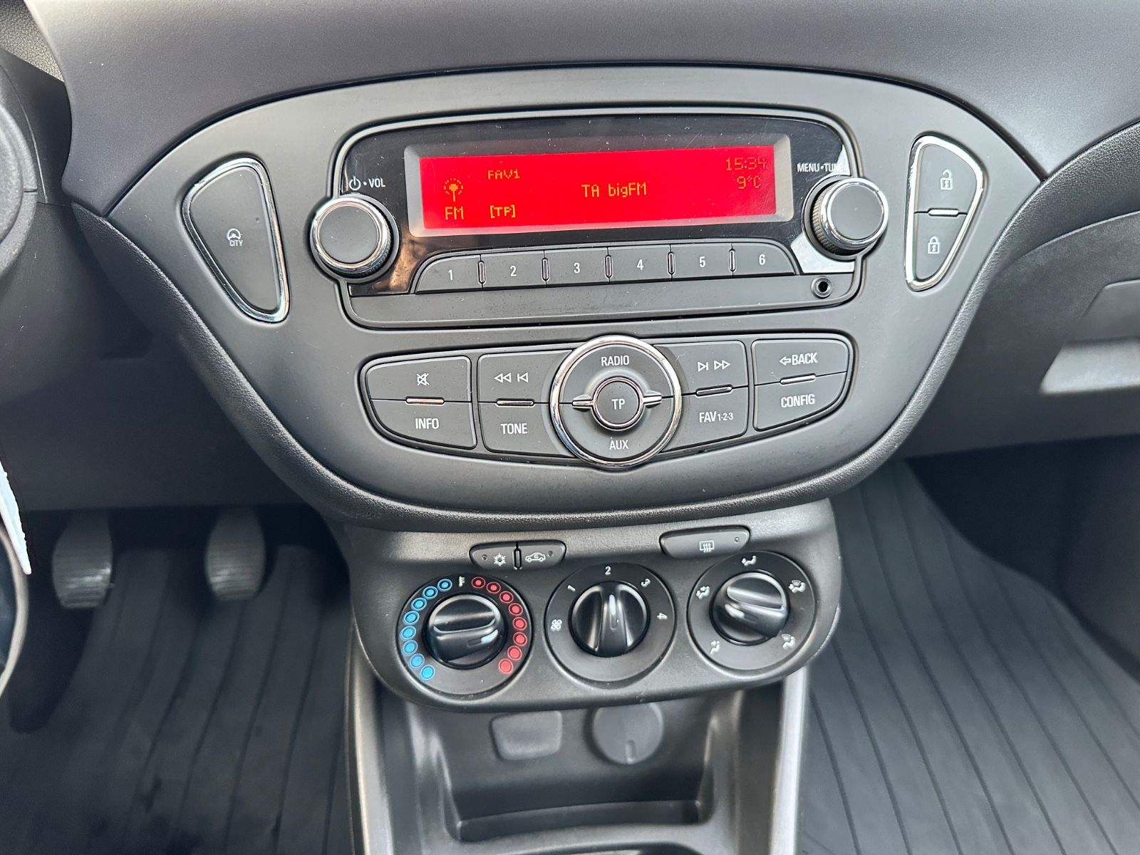 Fahrzeugabbildung Opel Corsa E Selection*Cool&Sound*Klima*Bluetooth
