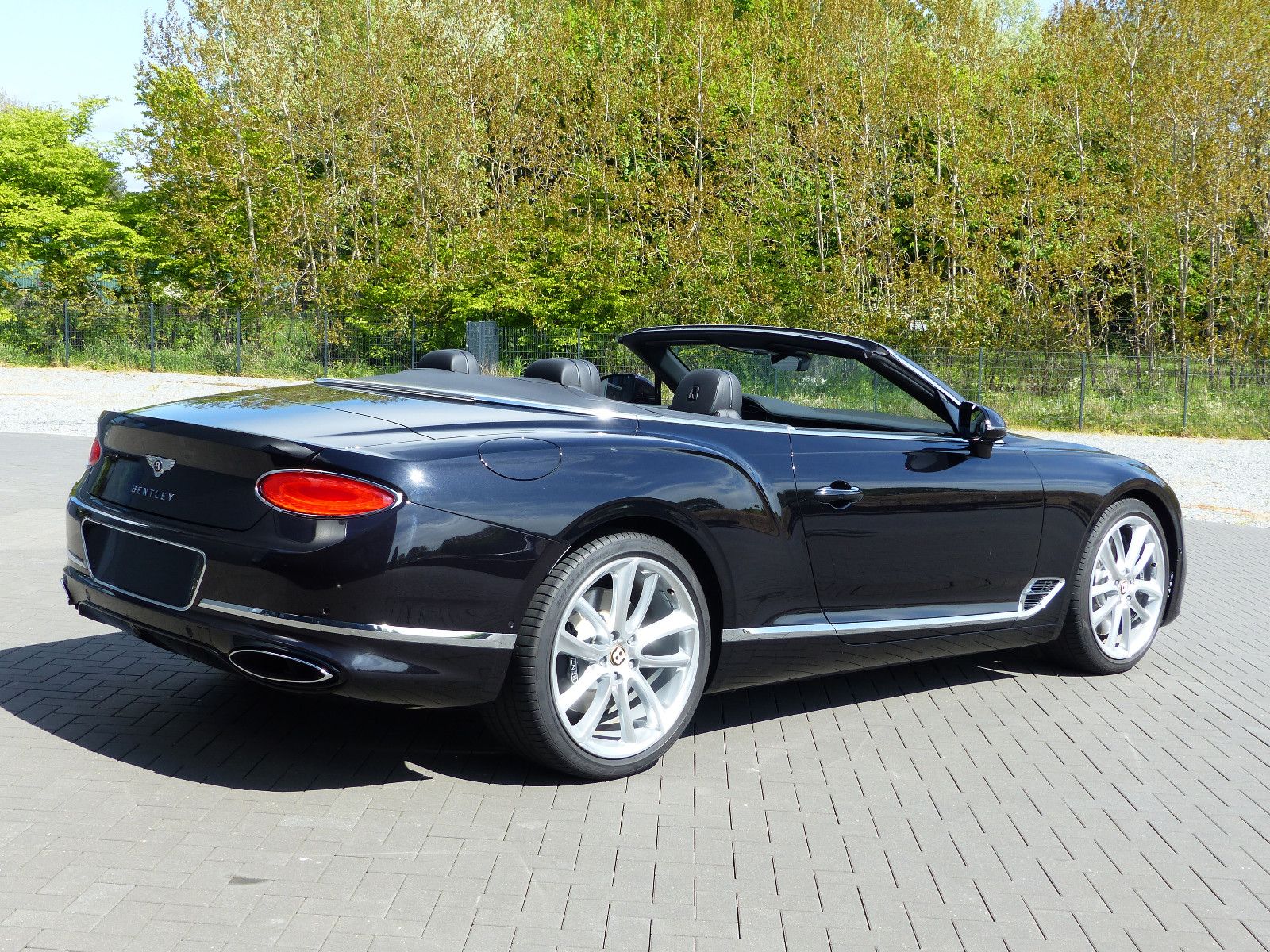 Fahrzeugabbildung Bentley Continental GTC  100 Years O.W.Bentley Edition