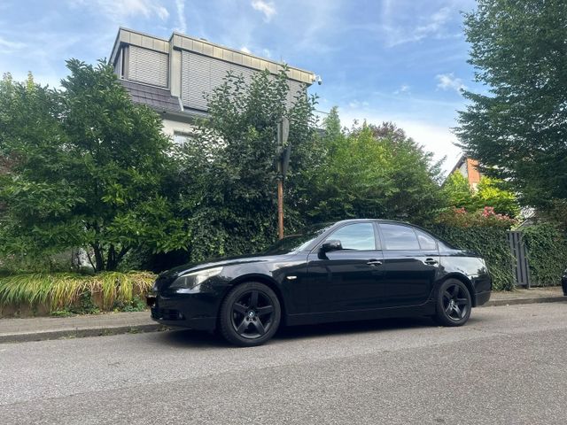 BMW E60 525D 6GANG, TÜV, SCHECKHEFT, TAUSC...