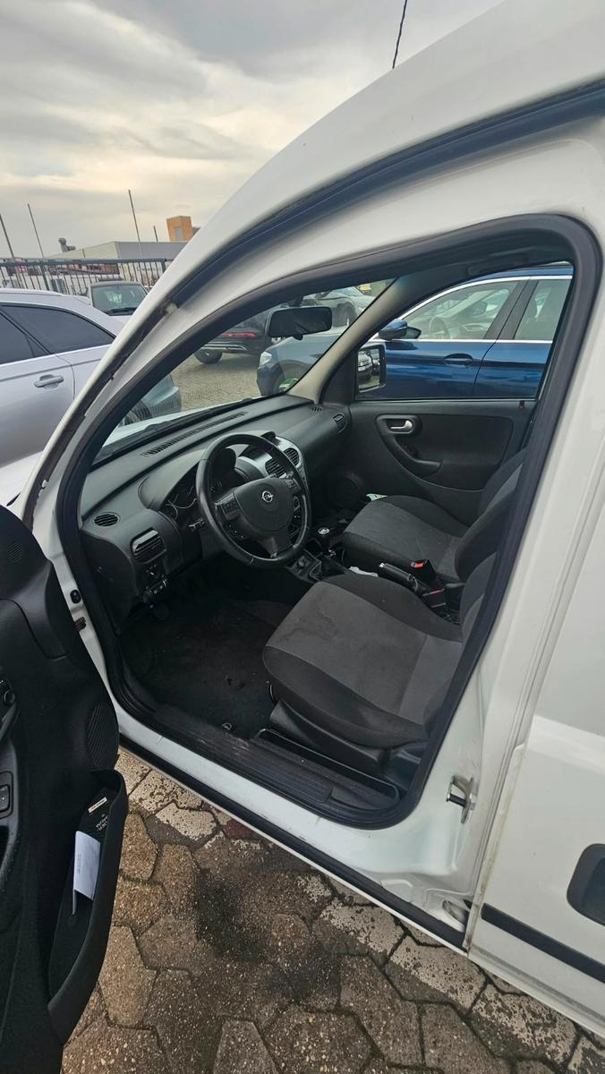 Opel Combo 2010 — photo 9