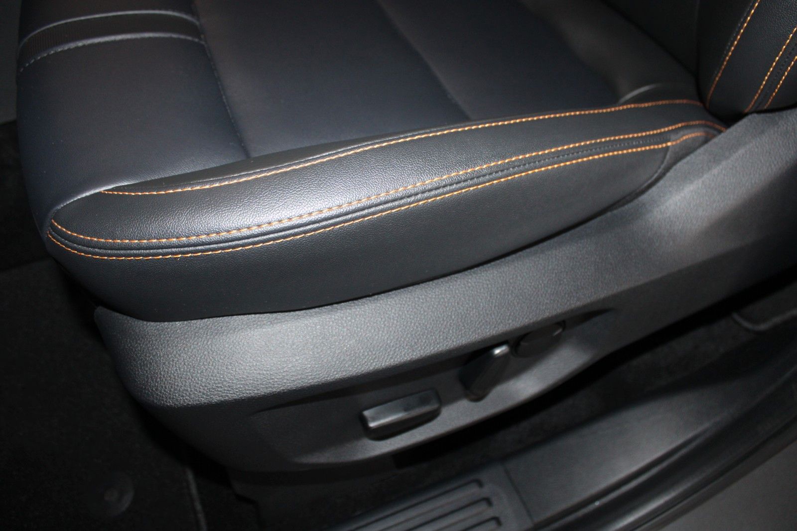 Fahrzeugabbildung Ford Ranger Wildtrak Automatik AHK Technologie Paket