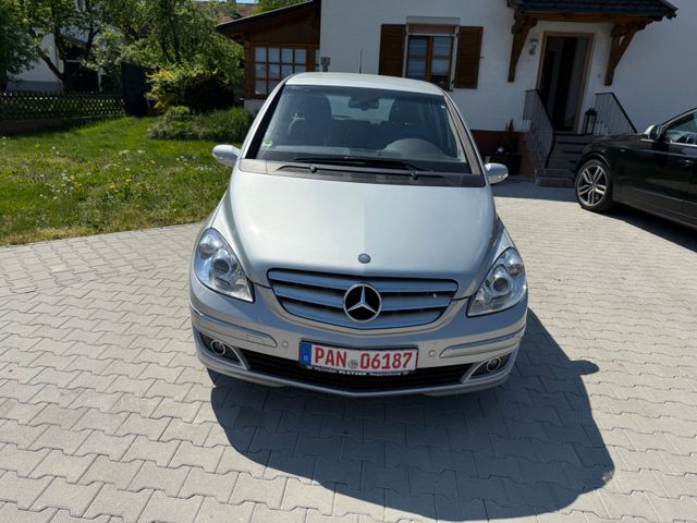 Mercedes-Benz B 170 B -Klasse  106357 km  Klimaautomatik Sitzh