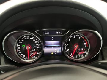 Mercedes GLA 180 - 7