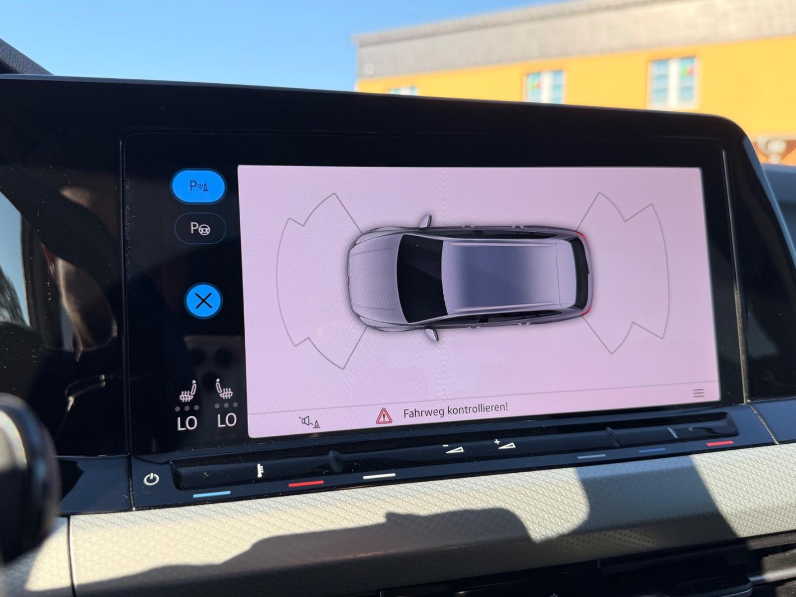 Volkswagen Golf VIII Variant Move AAC GZJR NAVI SHZ LED, миниатюра 10
