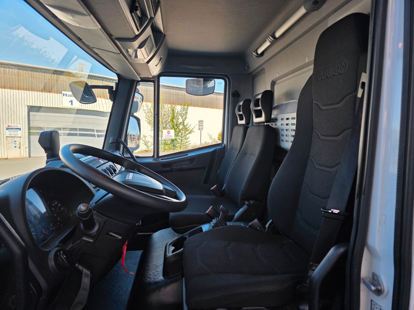 Fahrzeugabbildung Iveco Eurocargo ML75E16 Klima 3 Sitze