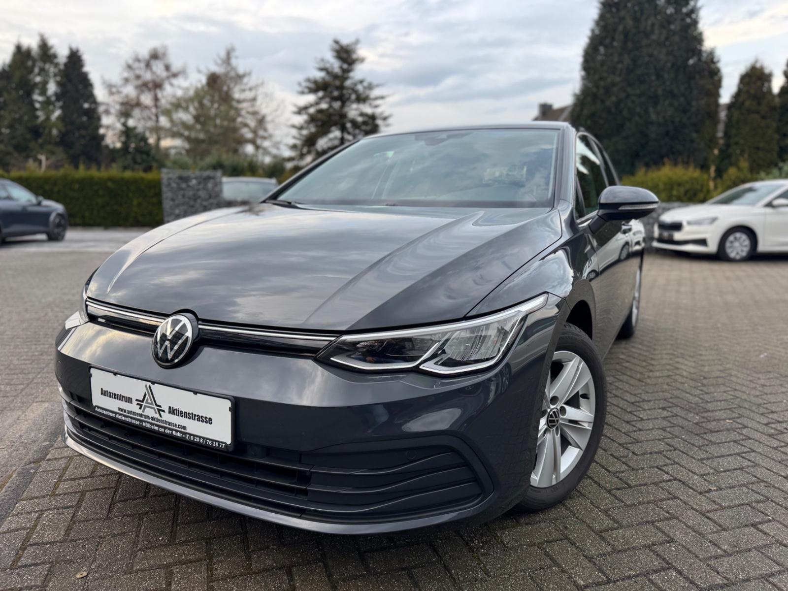 Volkswagen Golf VIII Lim. Life Navi App-Connect