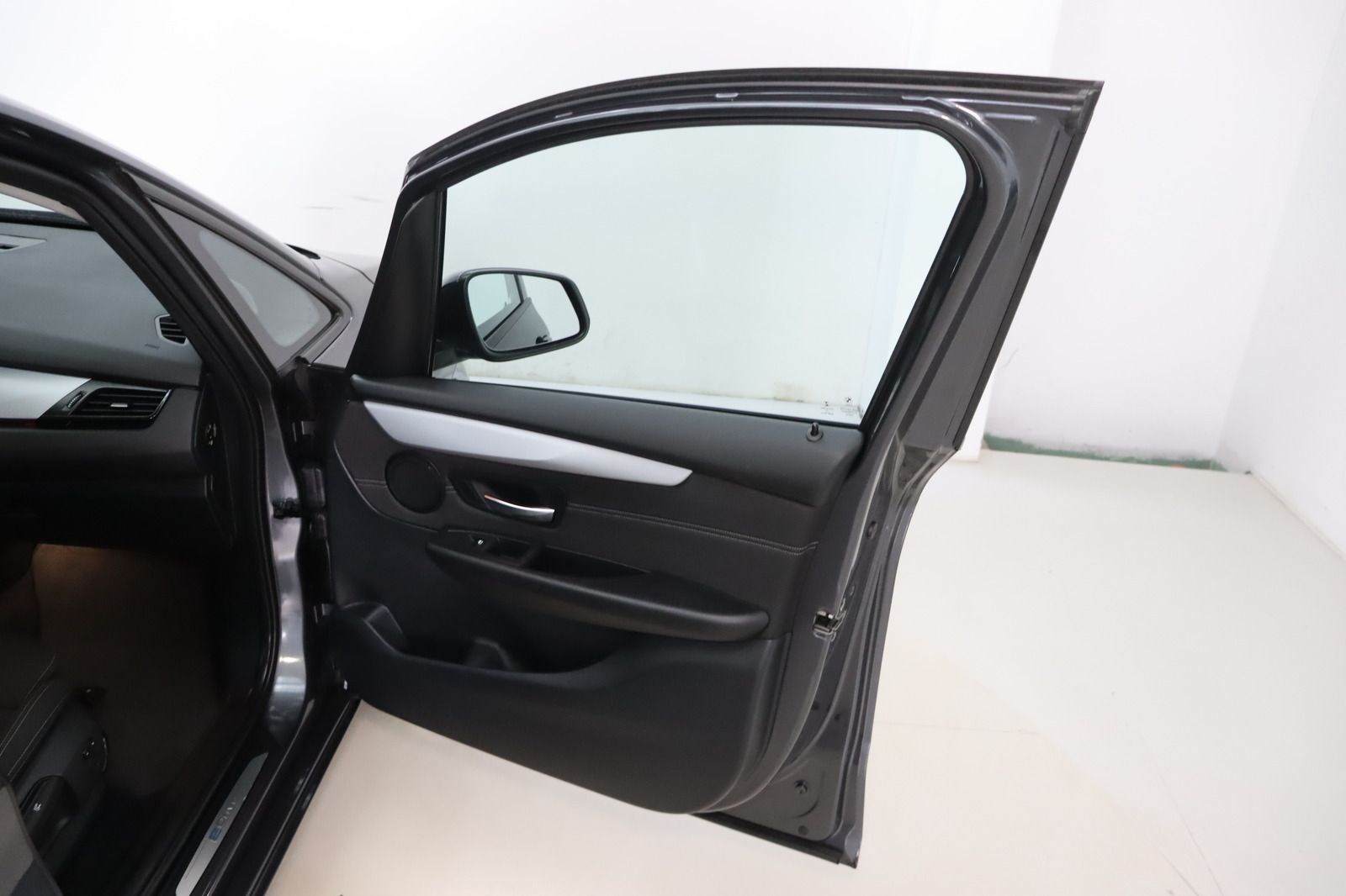 Fahrzeugabbildung BMW 225 xe i Performance Advantage Active Tourer