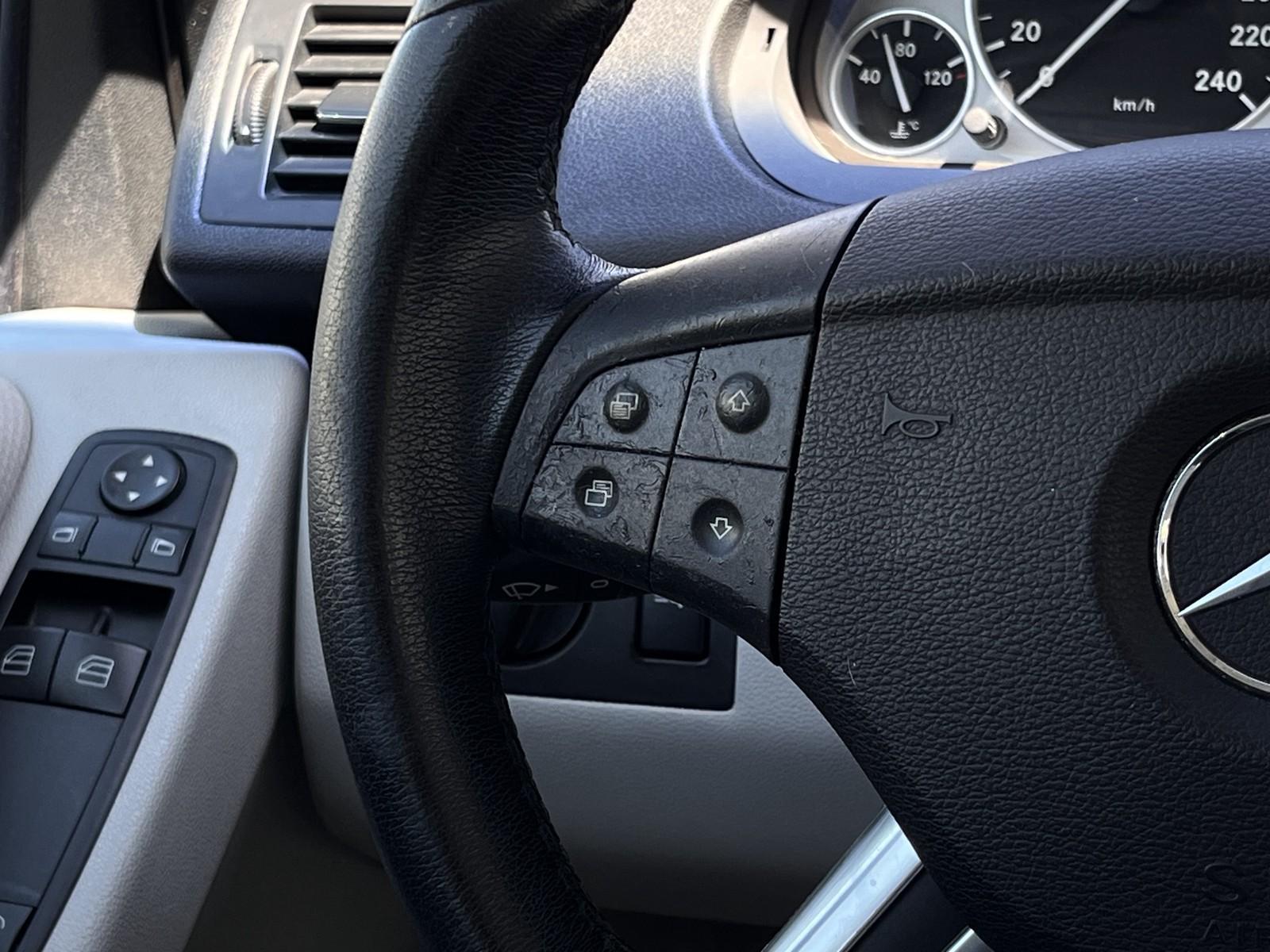 Mercedes-Benz B170 2006 — photo 21
