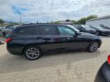 BMW 320 Baureihe 3 Touring 320 d xDrive Advantage - BMW 320: 5 Türen