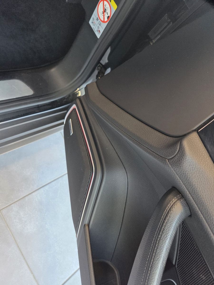 Fahrzeugabbildung Porsche Panamera 4 E-Hybrid Platinum Edition/VOLL