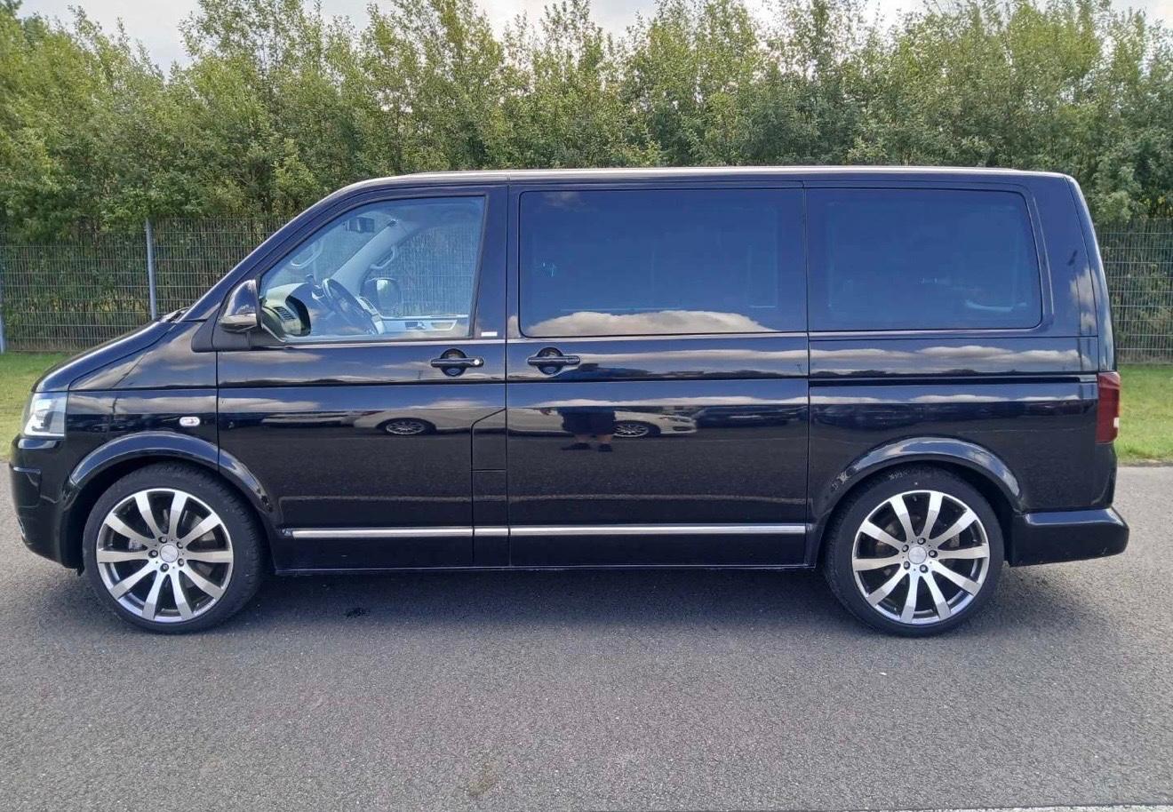Volkswagen T5 Multivan 2.0 TDI/DSG/Highl/El.Schiebe/20"Zoll