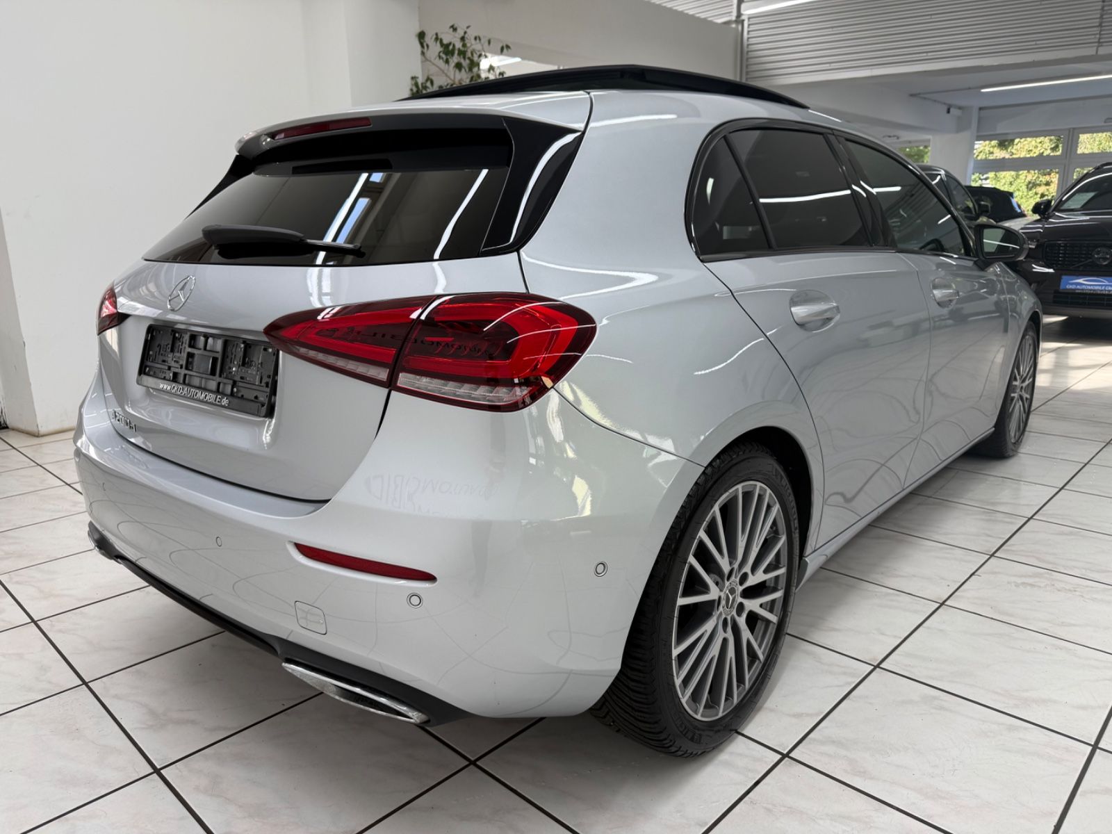 Mercedes-Benz A200 d Progressive Night Pano Leder Navi Kamera foto 3