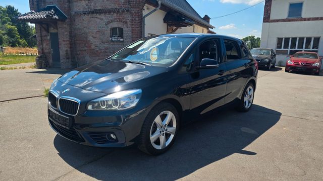 BMW 225 xe Hybrid Sport Line Automatik Personenlift