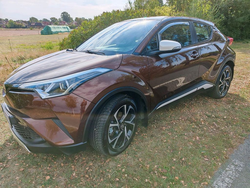 Image of Toyota C-HR
