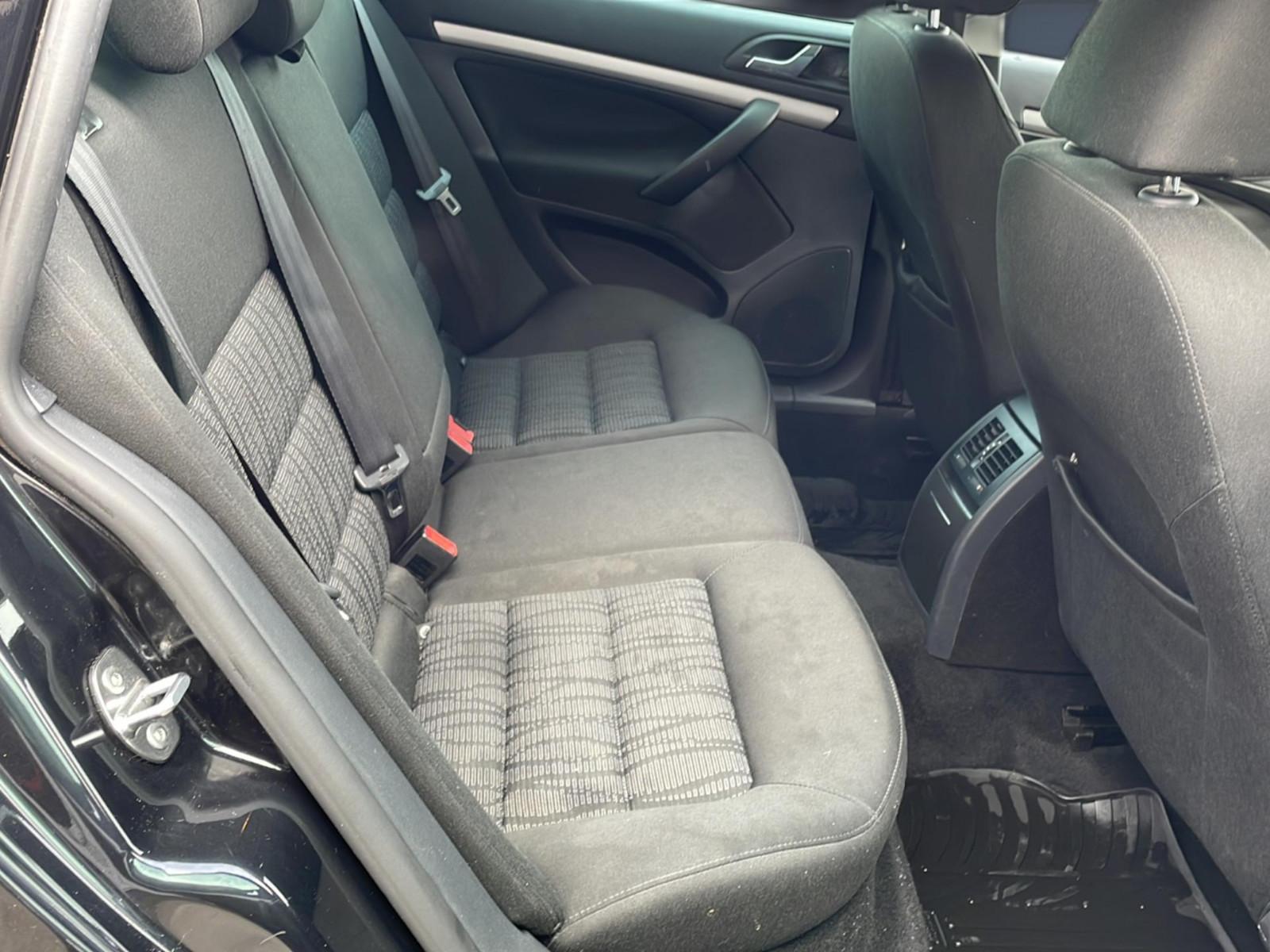 Skoda Octavia 2010 — photo 17