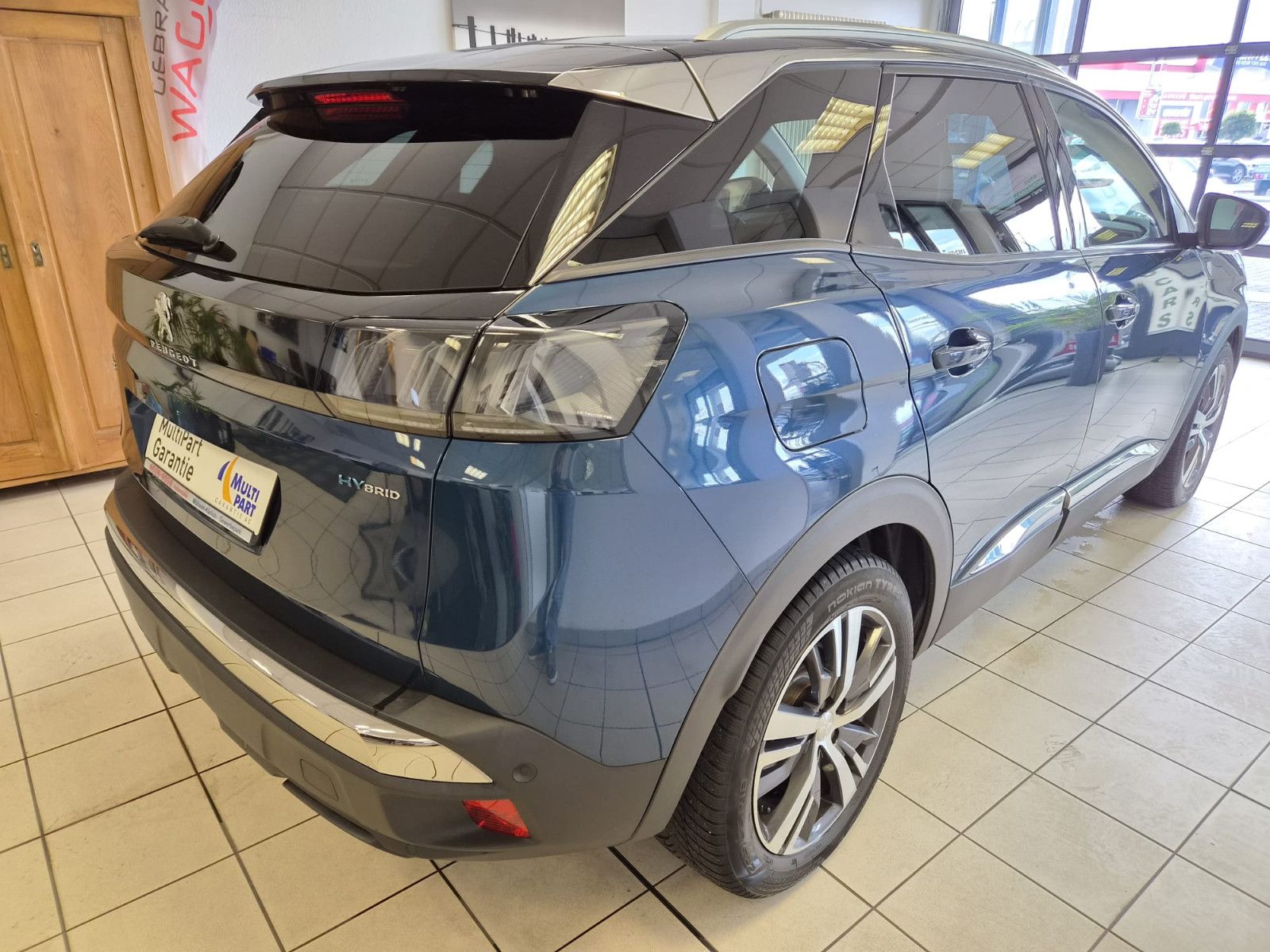 Fahrzeugabbildung Peugeot 3008 Hybrid 225 Roadtrip / LED/KAMERA/GARANTIE
