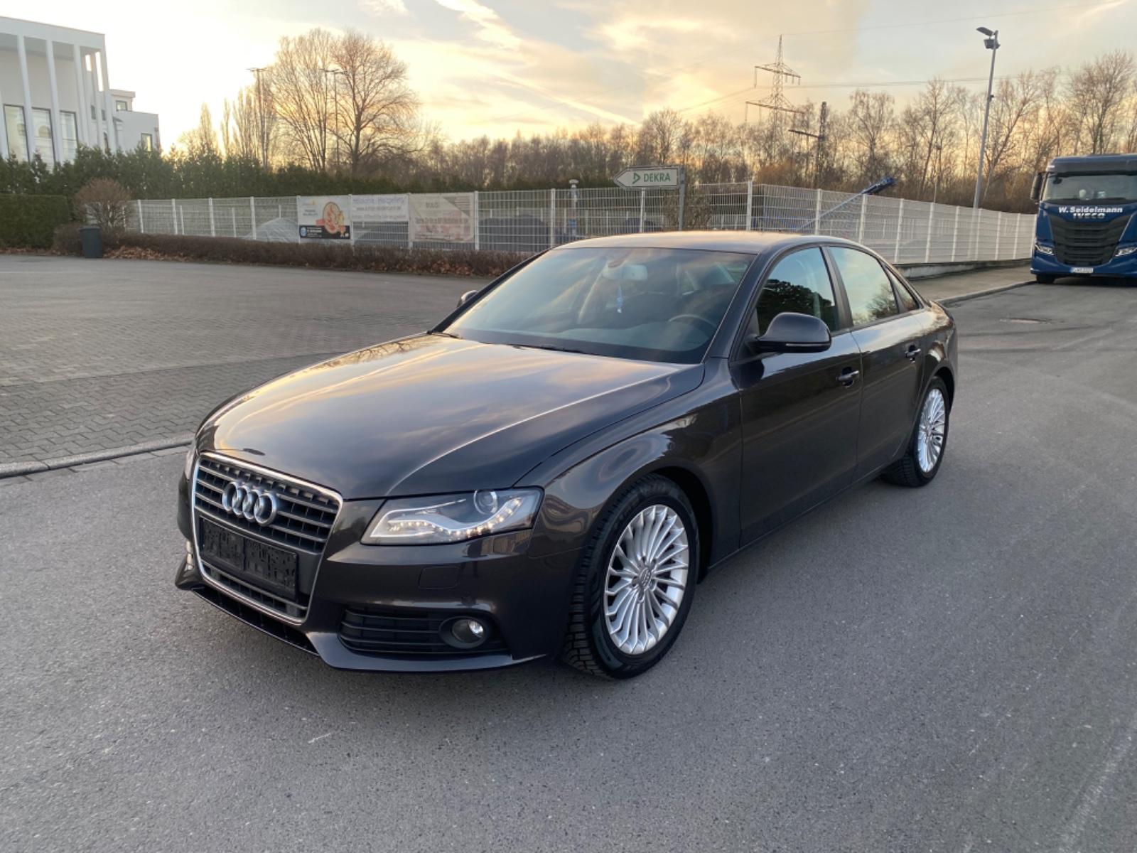 Audi A4 Lim. Ambition*Navi*SHZg*2.Hand! Scheckhft..2x