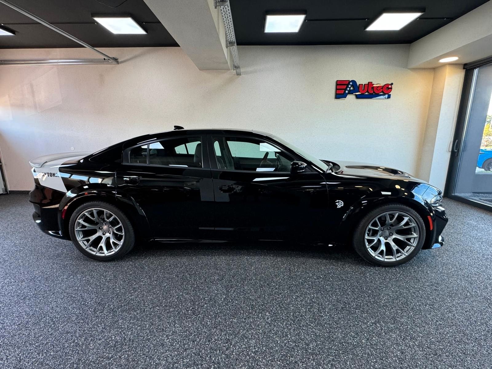 Fahrzeugabbildung Dodge SRT HELLCAT DAYTONA WIDEBODY NR. 486 VON 501