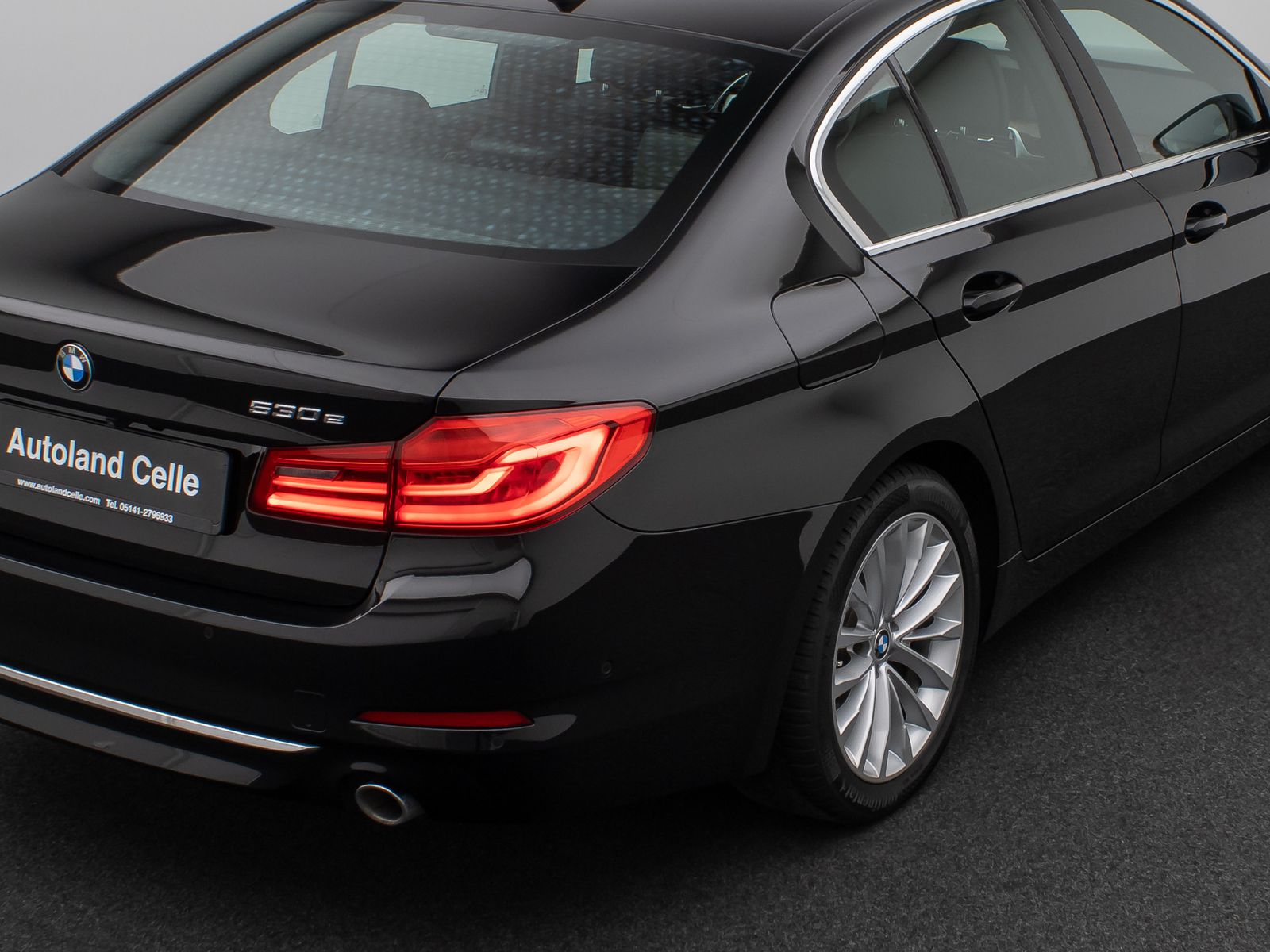 Fahrzeugabbildung BMW 530e iP Luxury Line Kamera HiFi Fernlichtassist