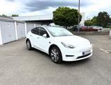 Tesla Model Y frisch TÜV, Anhängerkupplung, gepflegt - Tesla Gebrauchtwagen in Berlin