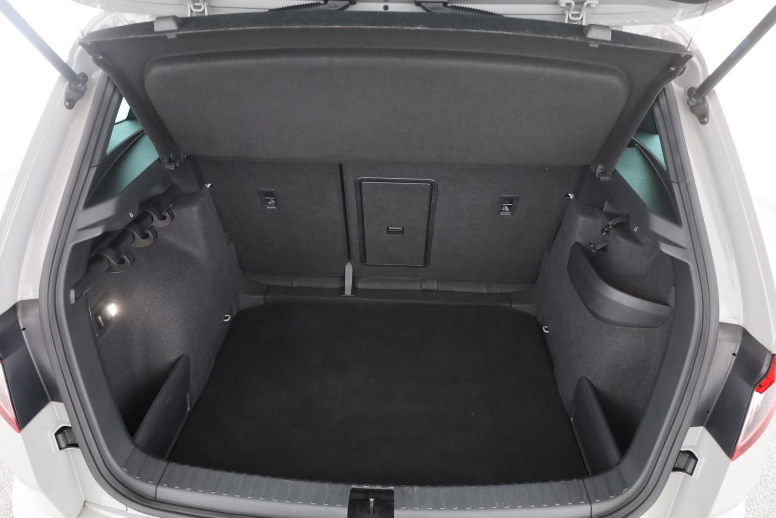 Skoda Karoq 1.5 TSI DSG Sportline LED ACC Kamera Navi