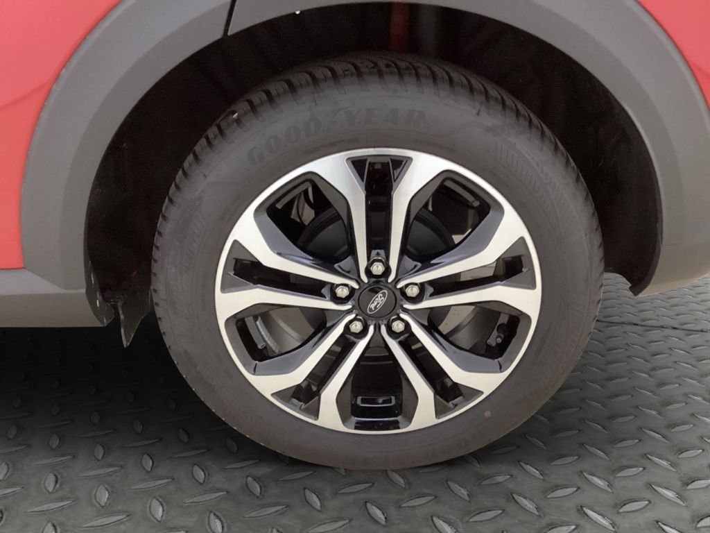 Fahrzeugabbildung Ford Puma Titanium Navi LED ACC El. Heckklappe