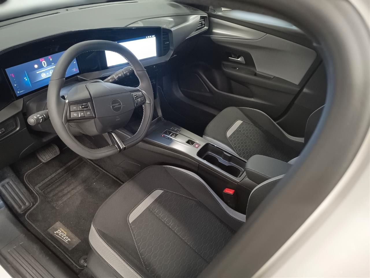 Fahrzeugabbildung Opel Mokka Edition/Automatik/Allwetter/Navi!