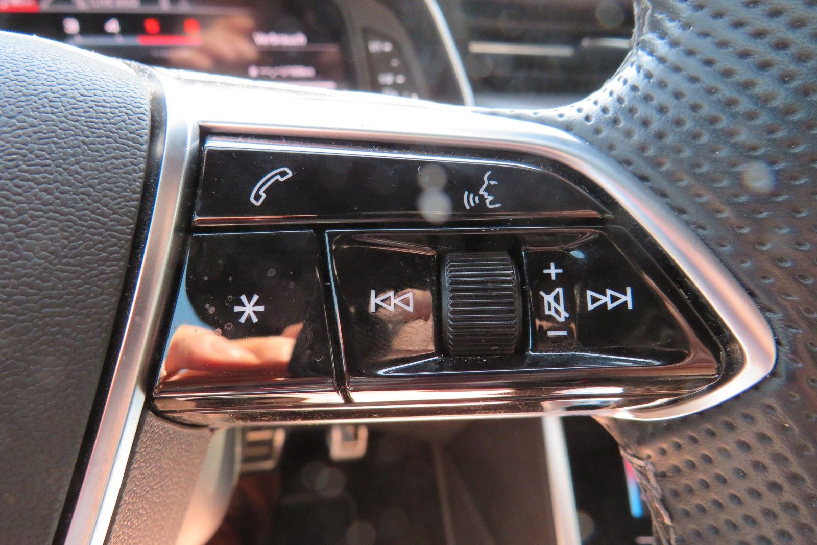 Fahrzeugabbildung Audi S6 Avant 3.0 TDI quattro