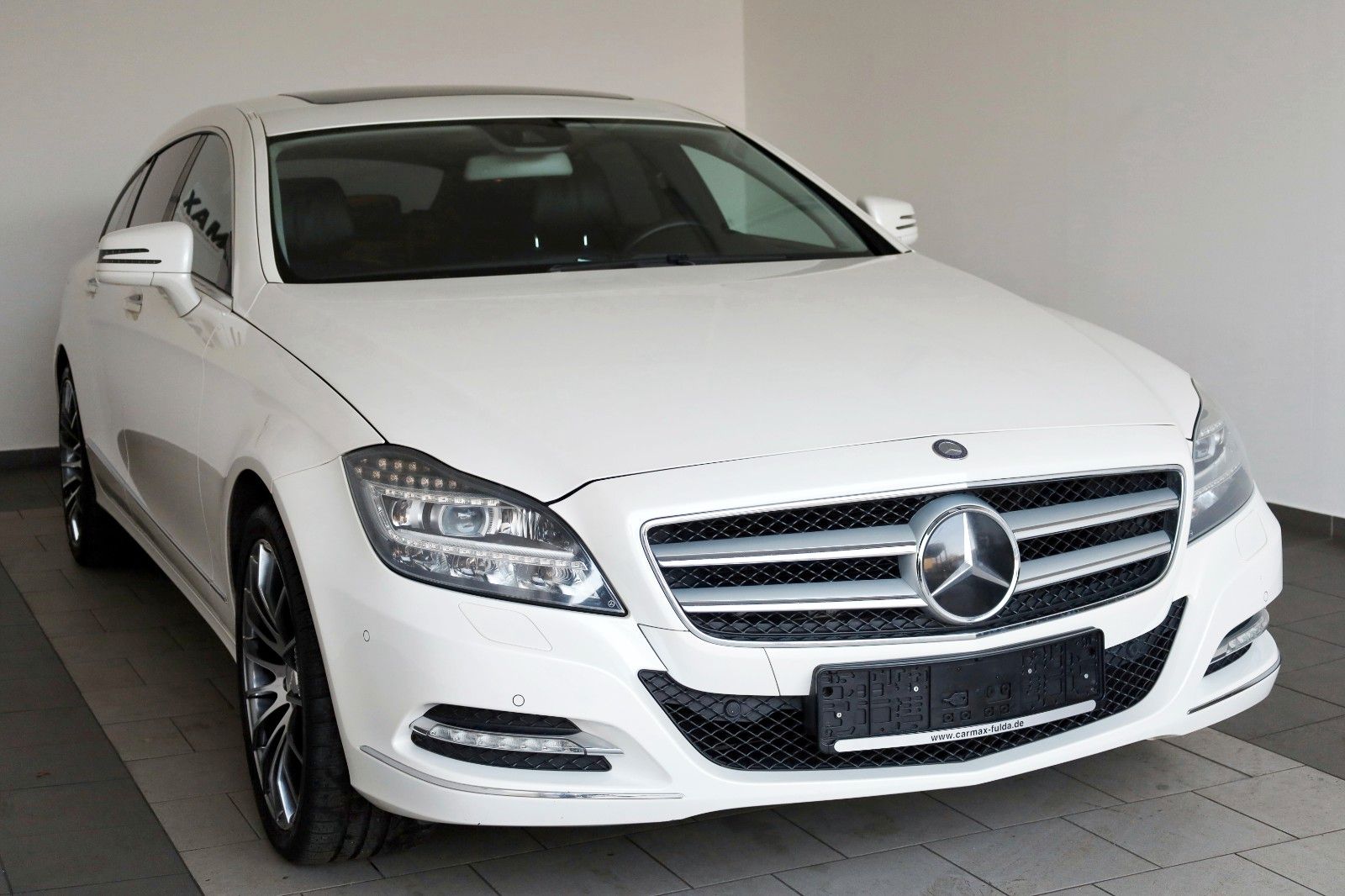 Fahrzeugabbildung Mercedes-Benz CLS 350 SB Sport Leder,Navi,LED,SD,SH+Belüftung