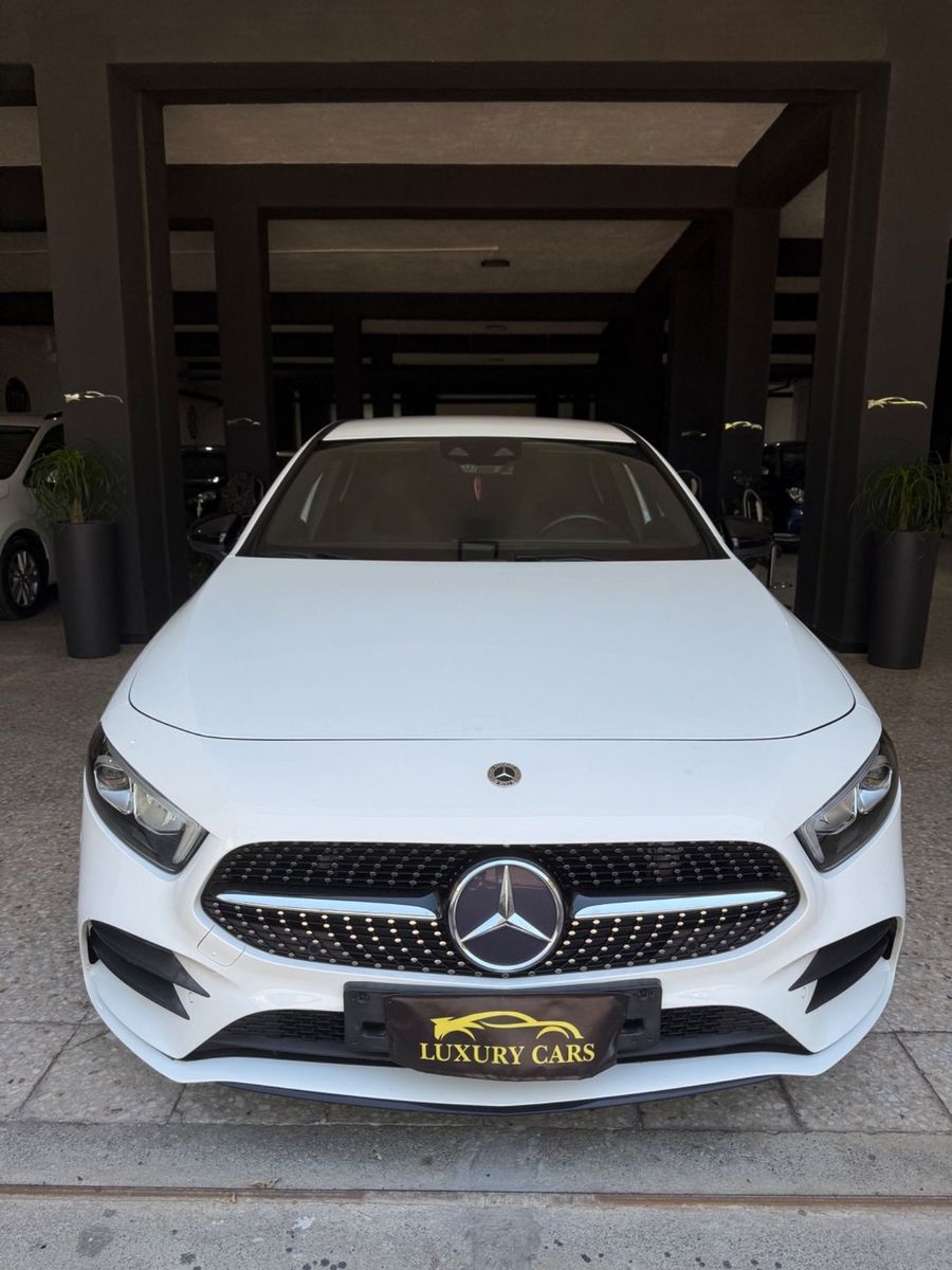Mercedes-Benz Mercedes-benz A 180 d Premium AMG 2019 imagem 3