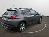 Peugeot 2008 Allure PureTech 110 EAT6 - Peugeot 2008: Limousine