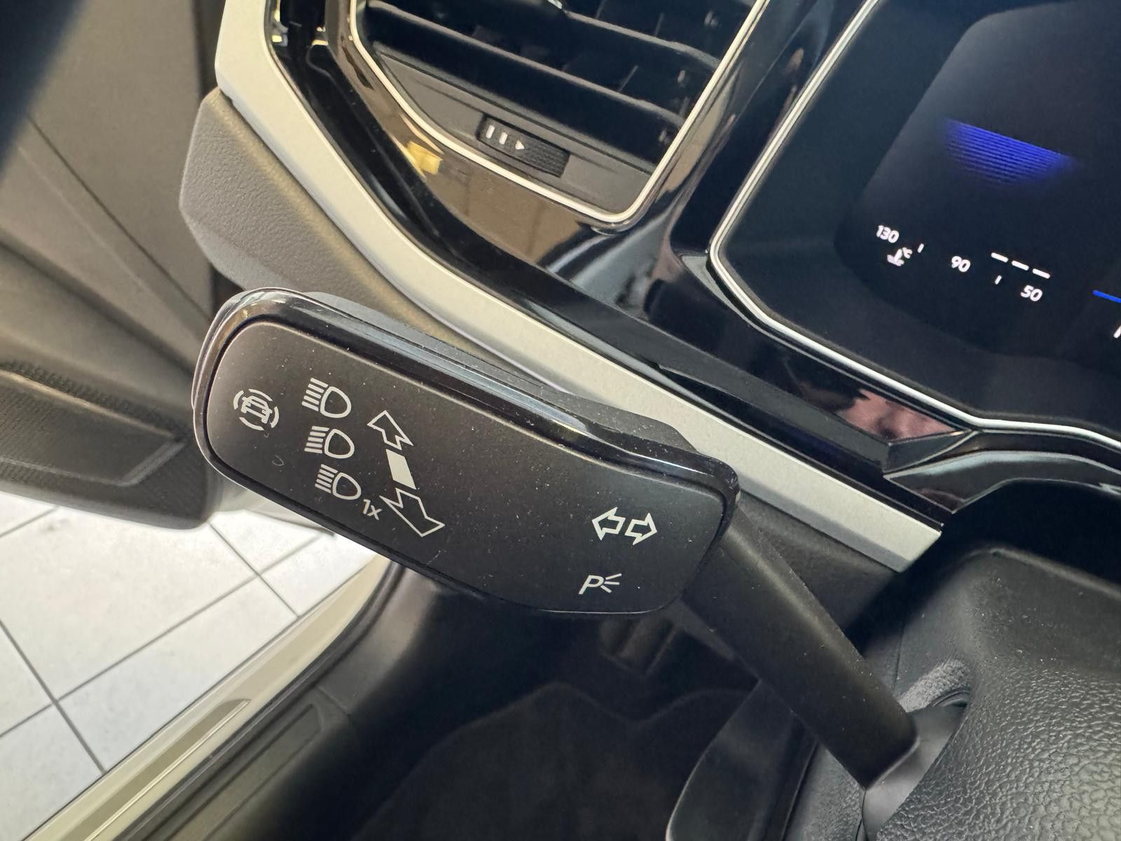 Fahrzeugabbildung Volkswagen Taigo Goal /1.HAND/WENIG KM/GARANTIE/CARPLAY