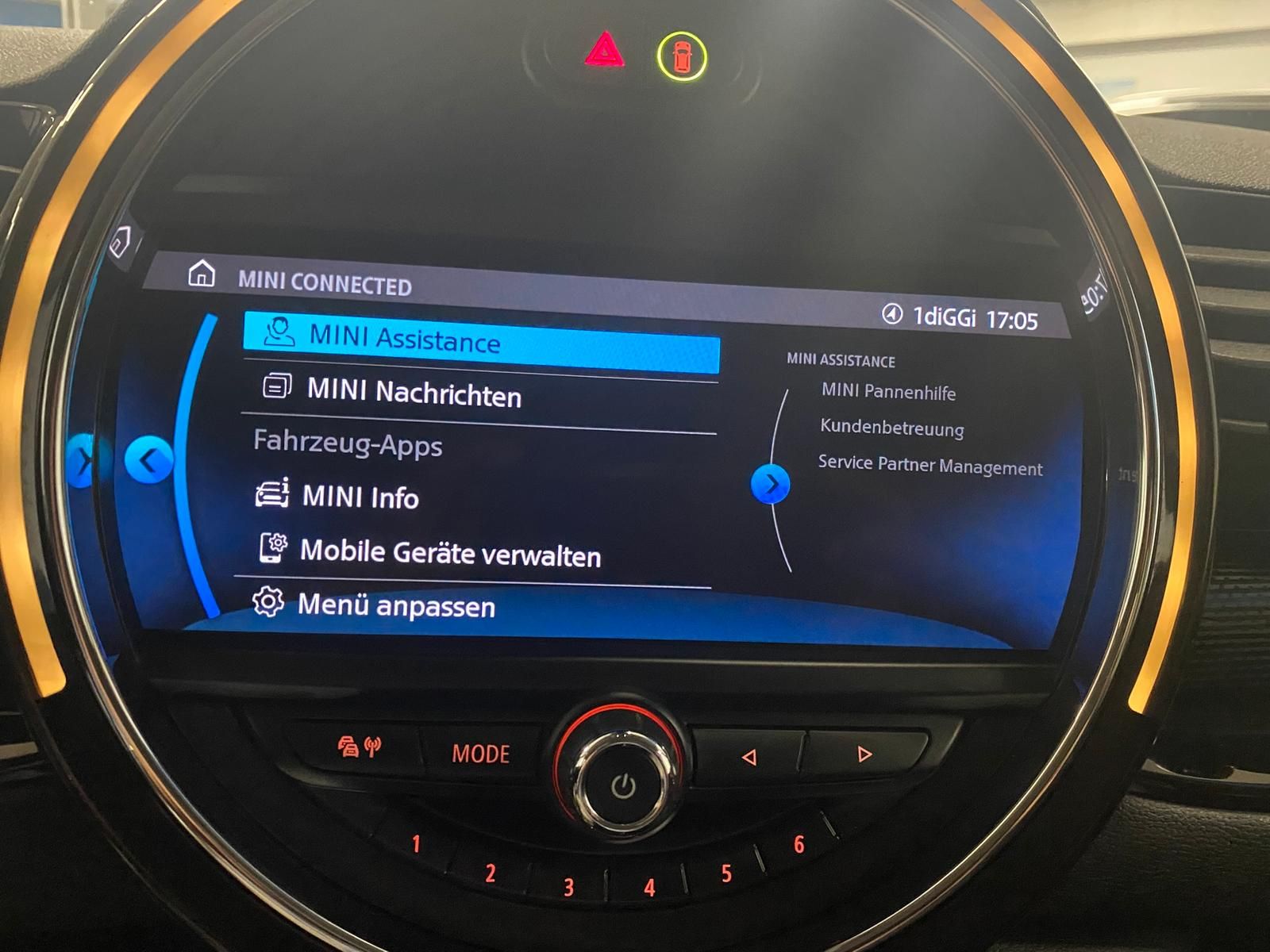Fahrzeugabbildung MINI Cooper 1.5 12V Cooper KLIMA+NAVI+SITZHEIZ+ALU+LE