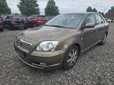 Toyota Avensis 1.8 Executive Liftback, KLIMA, SHZ! - Toyota Avensis in Leipzig