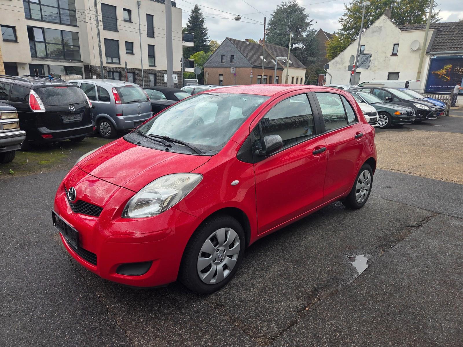 Toyota Yaris Cool