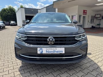 Volkswagen Tiguan - 8