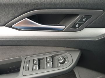 Volkswagen Golf - 8