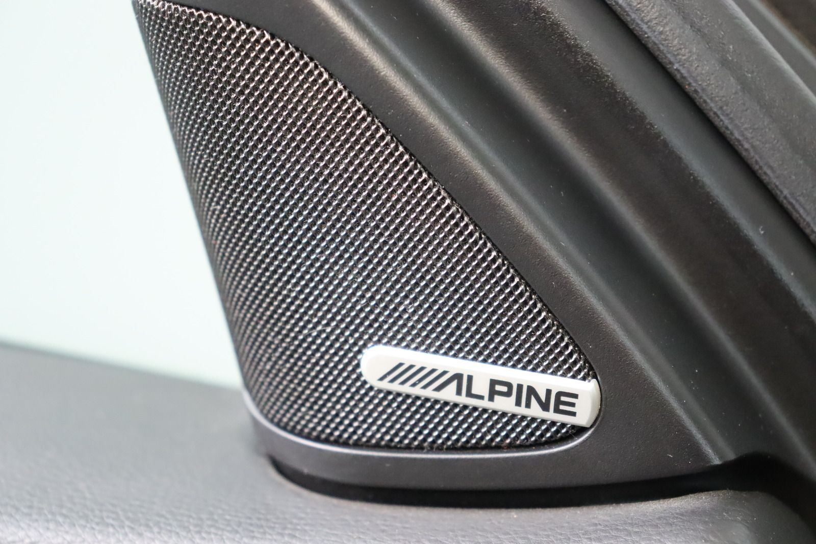 Fahrzeugabbildung BMW 320 i Touring M-Paket * Xenon * Leder * Sitzhzg.